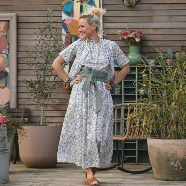 Robe En Tissu Serge Robe Monique Et Son Boléro En Coton Fleuri