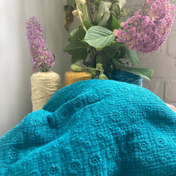 Coupon de 3 mètres en popeline de coton imprimée (A07) Quintessence