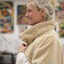 Le snood Douillet Nilo - fourrure miel - hauteur 14cm