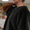 Le Poncho Douillet Pétronille - fourrure cendrée