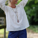 Blouse Sylvie broderie Fil de Printemps blanc cassé