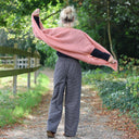 Le Pantalon Cocoon Louis — flanelle douce à carreaux noir ficelle