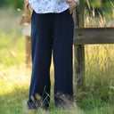 Pantalon femme en coton bleu nuit, vue 2 — Quintessence