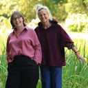 Blouse Lueur — Double gaze de coton brodée framboise