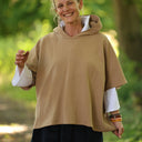 Flavie – Surchemise à capuche – Piqué de coton camel
