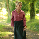 Blouse Lueur — Double gaze de coton brodée framboise