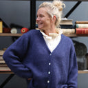 Gilet col V Hermine — mohair bleu lumineux