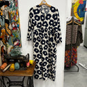 Prototype - robe motif fleurs bleu marine et blanc A68