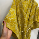 Prototype - robe jaune taille unique fleurs brodé ceinture A89