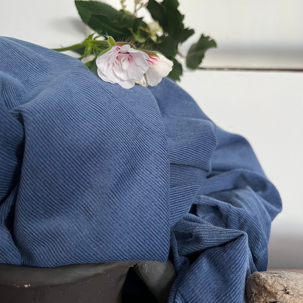 Robe Louisa - velours de coton milleraies bleu océan