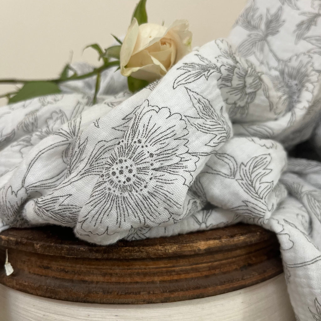 Robe Athéna - Double gaze de coton blanche fleurie