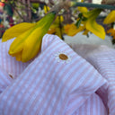 Blouse Madeleine – Seersucker rayé rose & pâquerettes