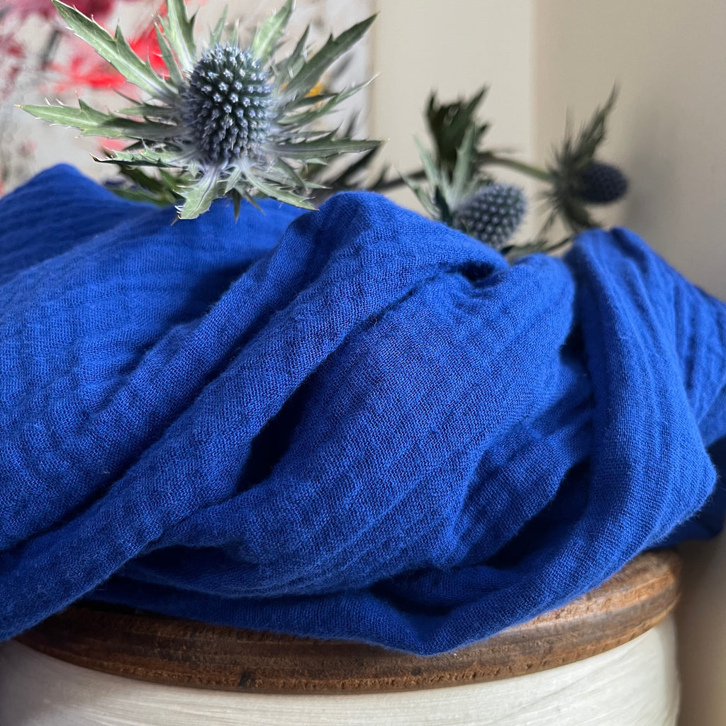 Robe Azélie - Double gaze de coton bleu majorelle