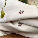 Robe Armande – Velours milleraies ivoire fleuri