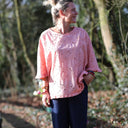 Blouse Annette Broderie de coton rose pamplemousse ajourée | Quintessence