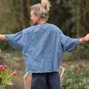 Blouse Annette Broderie fleurie ajourée bleu myosotis | Quintessence