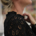 Blouse Fantine - Dentelle noire - Quintessence