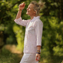 Blouse Madeleine – Seersucker rayé rose & pâquerettes - Quintessence