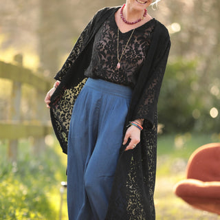 Blouse Nila - Structure graphique noire