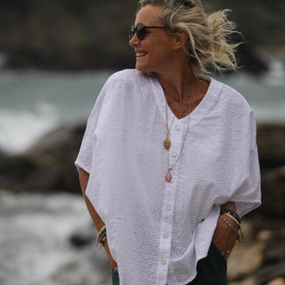 Blouse Yoko - broderie en voile de coton damier de fleurs