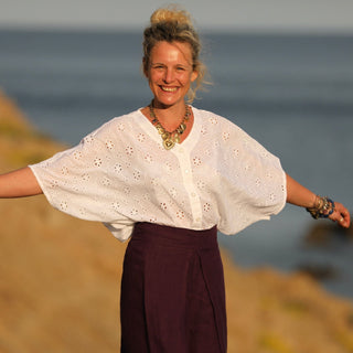 Blouse Yoko - voile de coton brodé blanc cassé pâquerettes