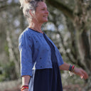 Boléro Ange - coton brodé ajouré bleu lavande - Quintessence