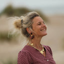 Boucles d’oreilles Camélia – Émaillées Grenat - Quintessence