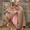 Cape midi Eugénie - laine bouillie camel / velours grosse côtes bois de rose - Quintessence