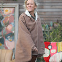 Cape midi Eugénie - laine bouillie camel / velours grosse côtes ivoire - Quintessence