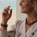 Collier Méandre – Résine & éclats colorés - Quintessence