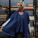Écharpe Viviane — maille douce bleu indigo - Quintessence