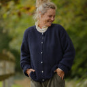 Gilet col rond Armance — mohair bleu marine - Quintessence