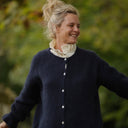 Gilet col rond Armance — mohair bleu marine - Quintessence