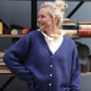 Gilet col V Hermine — mohair bleu lumineux - Quintessence