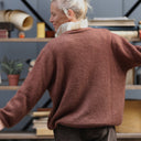 Gilet col V Hermine — mohair châtaigne