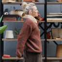 Gilet col V Hermine — mohair châtaigne