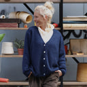 Gilet col V Hermine — mohair bleu marine