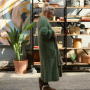 Gilet très long Théoline — mohair vert sous-bois