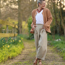 Pantalon Briac lin ficelle porté | atelier à Roubaix