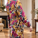 Robe Perrine Brume de grenat dans un appartement parisien