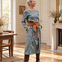 Robe Perrine Esquisse azur – vue 12 dans un appartement parisien