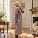 Robe Perrine Lilas des bois – vue 4 dans un appartement parisien