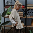 Poncho Erel — maille douce beige - Quintessence
