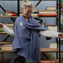 Poncho Erel — maille douce bleu jean - Quintessence