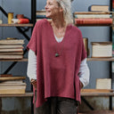 Poncho Erel — maille douce cerise - Quintessence