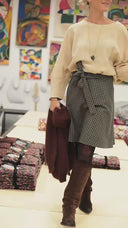 Jupe portefeuille Marie midi - Flanelle tartan ivoire, noir et camel