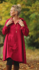 Robe Carole – Double gaze de coton plumetis grenat