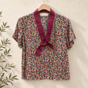 Prototype – Blouse – Coton – S – N°091 — fond écru, cintre en bois et branches d’olivier