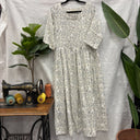 Prototype – Robe à plis – Tissu imprimé oiseaux – Écru et bleu grisé – S – N°012 - Quintessence