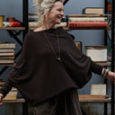 Pull asymétrique Quiterie — maille douce chocolat - Quintessence